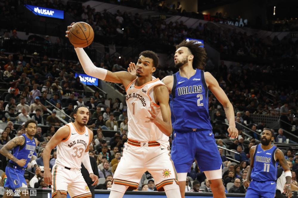 的舞台上 的舞台上